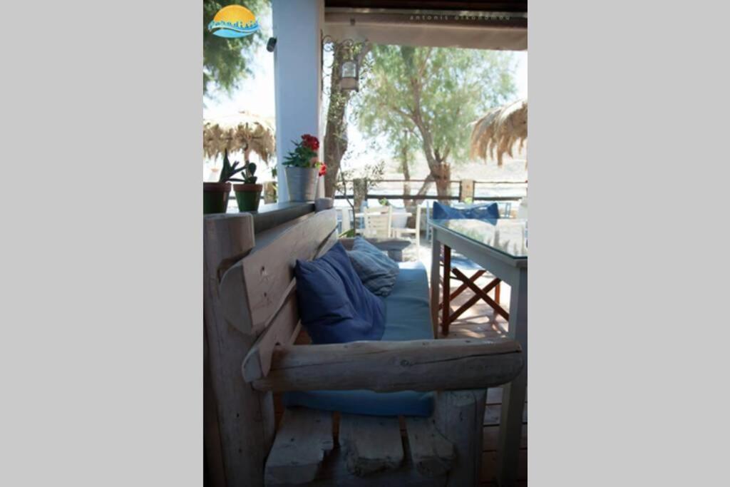 Nikis Seaside House Villa Vlichadia Екстериор снимка