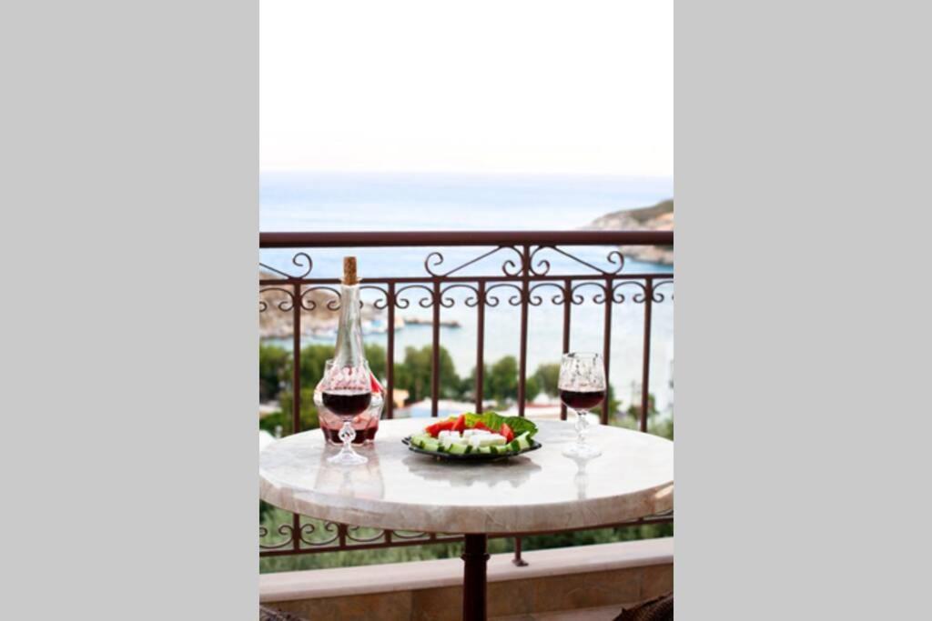 Nikis Seaside House Villa Vlichadia Екстериор снимка
